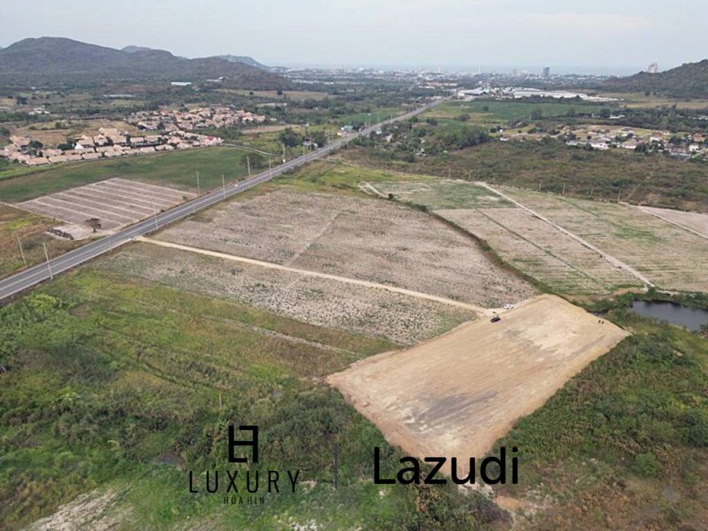 Земельные участки 6,400 кв.м. 