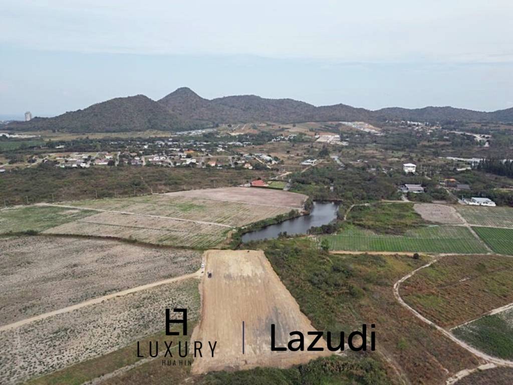 Земельные участки 6,400 кв.м. 