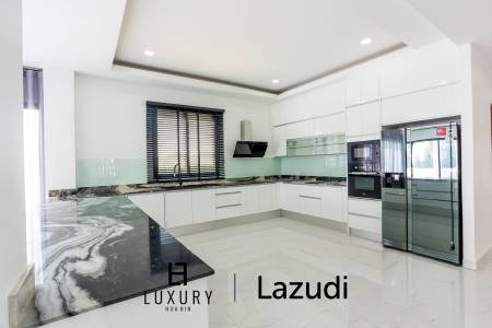 720 Sqm 5 Bed House For Sale