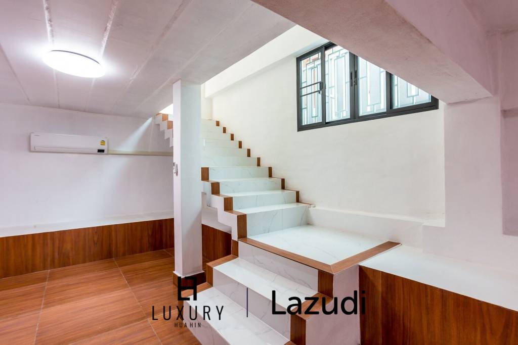 720 Sqm 5 Bed House For Sale