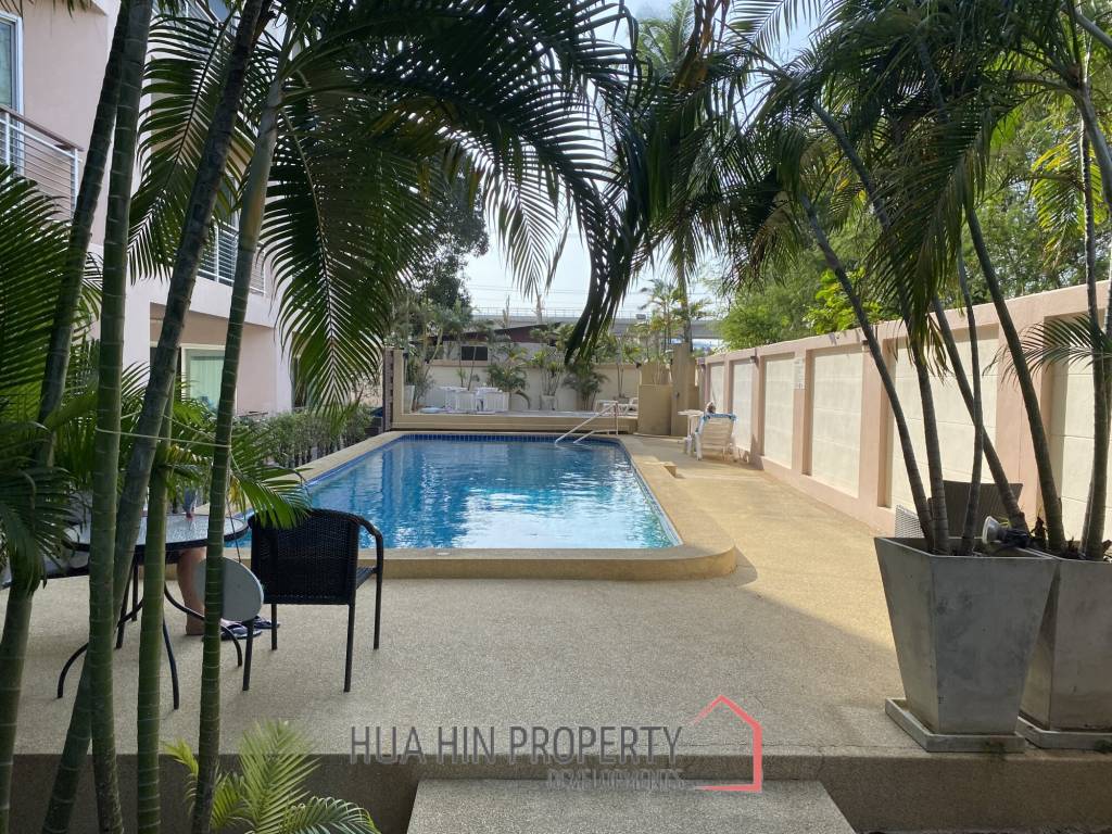 Flame Tree : 1 Bedroom Condo