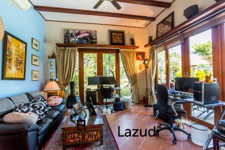 Large Luxury Pool Villa For Sale 2km From Khao Kalok Beach