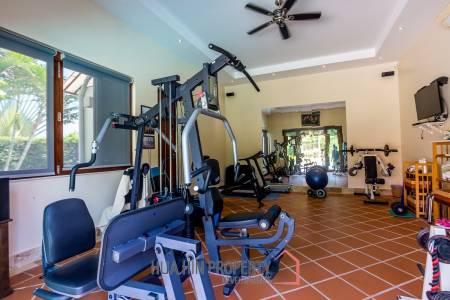 Large Luxury Pool Villa For Sale 2km From Khao Kalok Beach