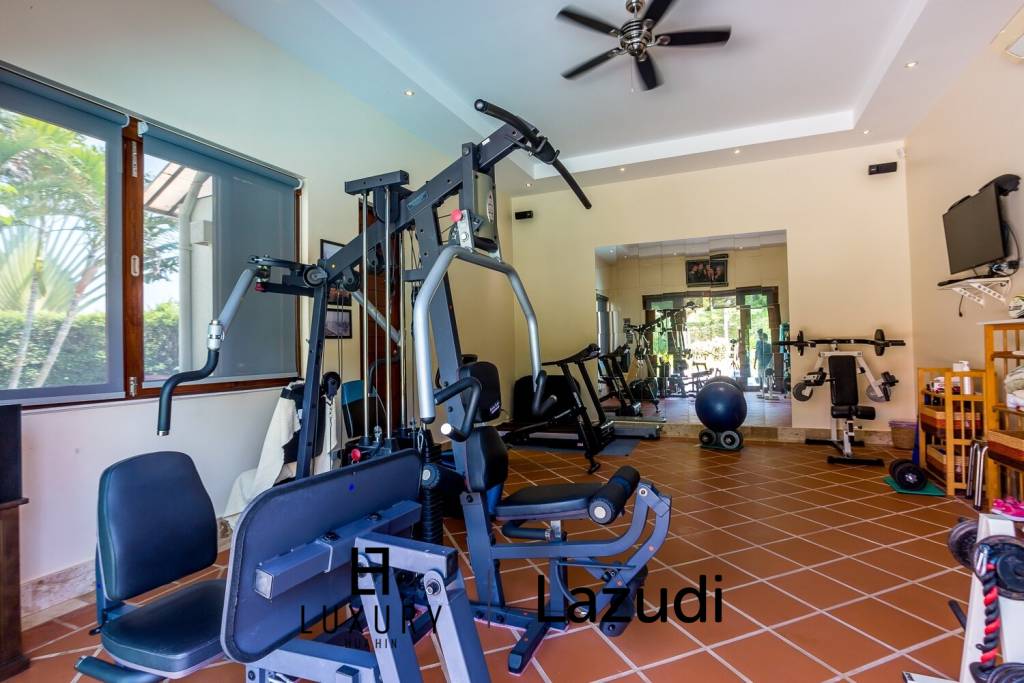 1,870 metro cuadrado 5 ` Casa de Venta