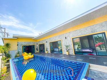 5 Bedroom Thai Style Modern Pool Villa For Sale