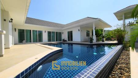 Große moderne 3 Schlafzimmer Pool Villa