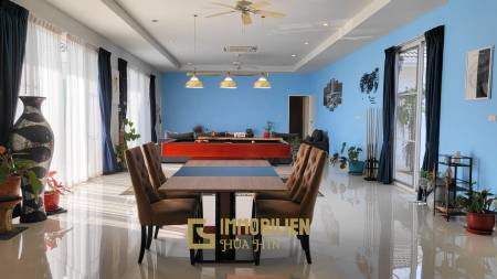 Große moderne 3 Schlafzimmer Pool Villa