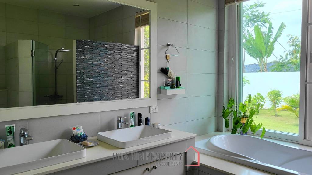 Large 3 Bed Modern Private Pool Villa For Sale