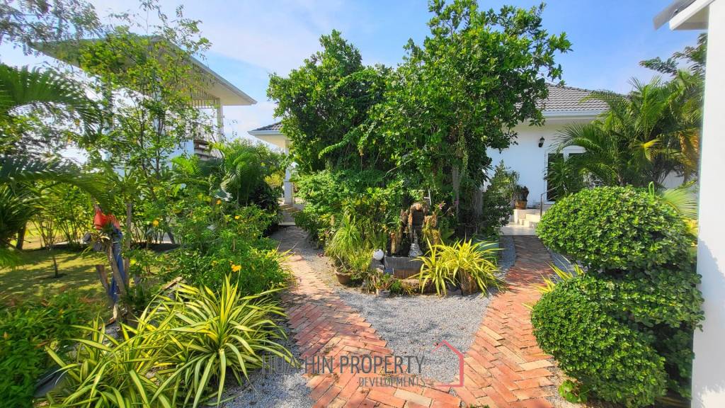 Large 3 Bed Modern Private Pool Villa For Sale