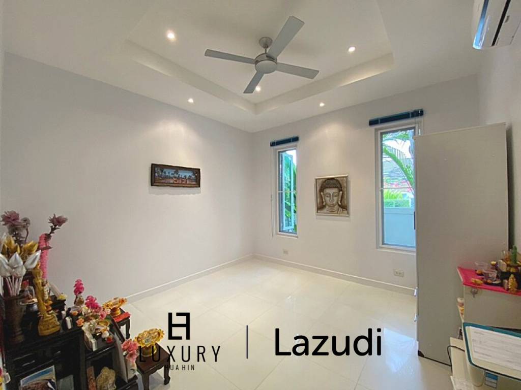 Woodlands: Gepflegte Pool Villa mit 3 Schlafzimmern und 2 Bädern