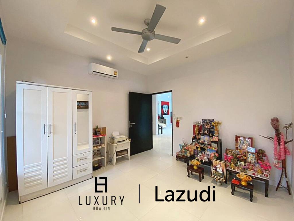 Woodlands: Gepflegte Pool Villa mit 3 Schlafzimmern und 2 Bädern