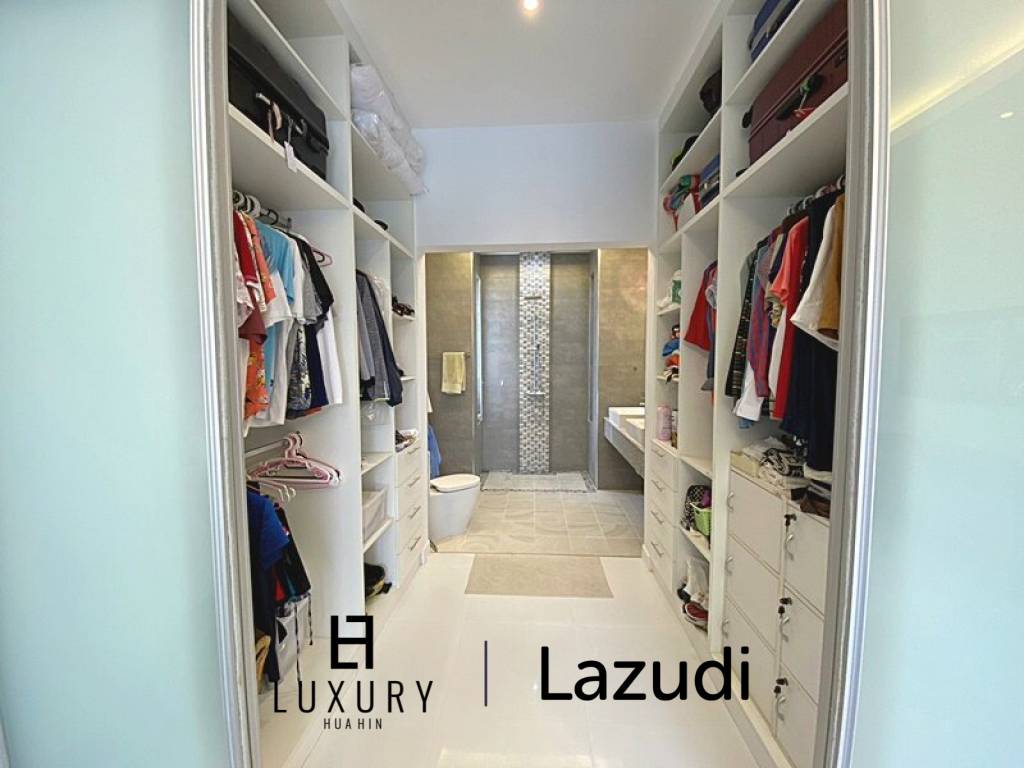 Woodlands: Gepflegte Pool Villa mit 3 Schlafzimmern und 2 Bädern