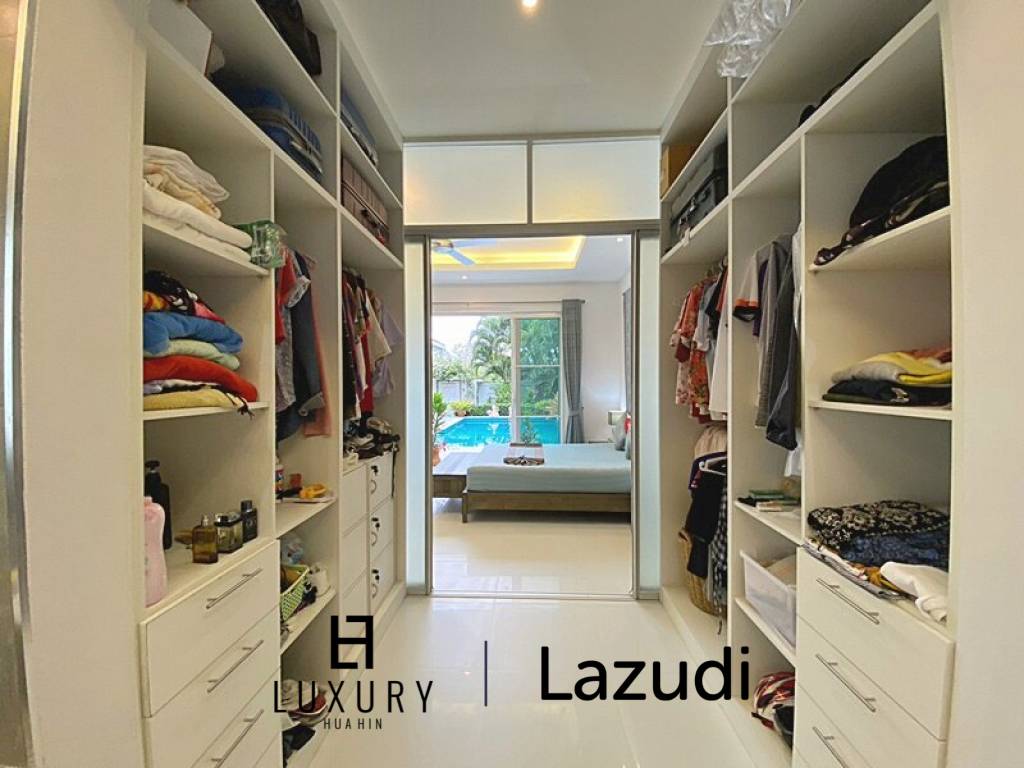 Woodlands: Gepflegte Pool Villa mit 3 Schlafzimmern und 2 Bädern