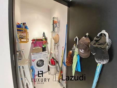 Woodlands: Gepflegte Pool Villa mit 3 Schlafzimmern und 2 Bädern