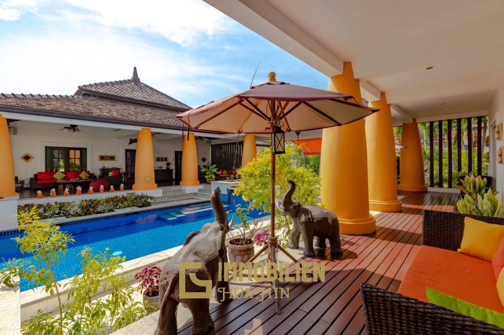 Bali Style Villa On Big Plot In Great Location!