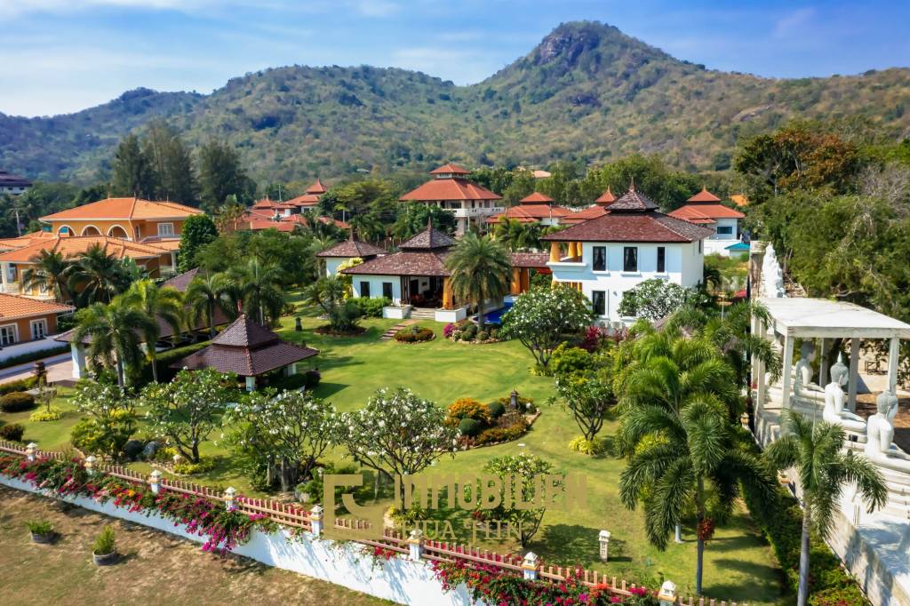 Bali Style Villa On Big Plot In Great Location!