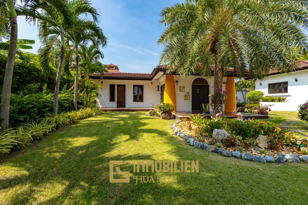 Bali Style Villa On Big Plot In Great Location!