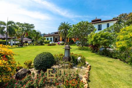 Bali Style Villa On Big Plot In Great Location!