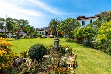 Bali Style Villa auf einem großen Grundstück in toller Lage!