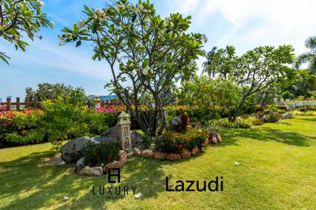 Bali Style Villa auf einem großen Grundstück in toller Lage!