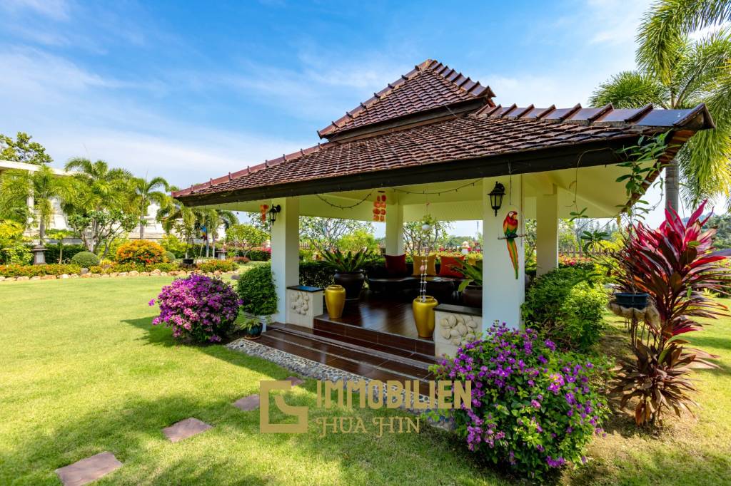Bali Style Villa On Big Plot In Great Location!