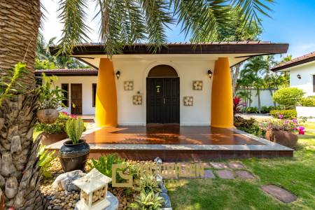Bali Style Villa On Big Plot In Great Location!