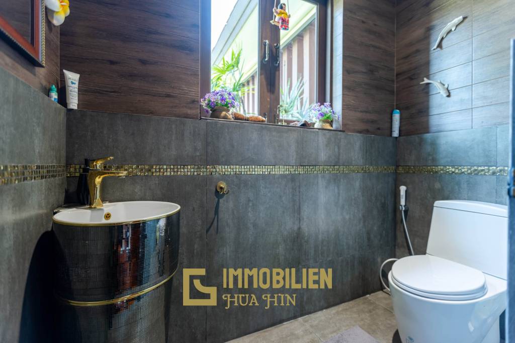 Bali Style Villa On Big Plot In Great Location!