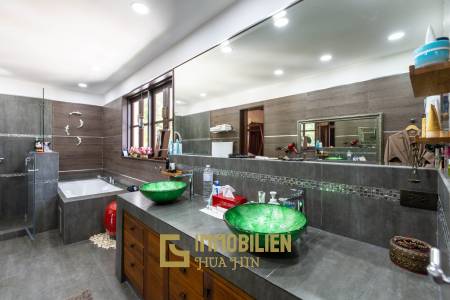 Bali Style Villa On Big Plot In Great Location!