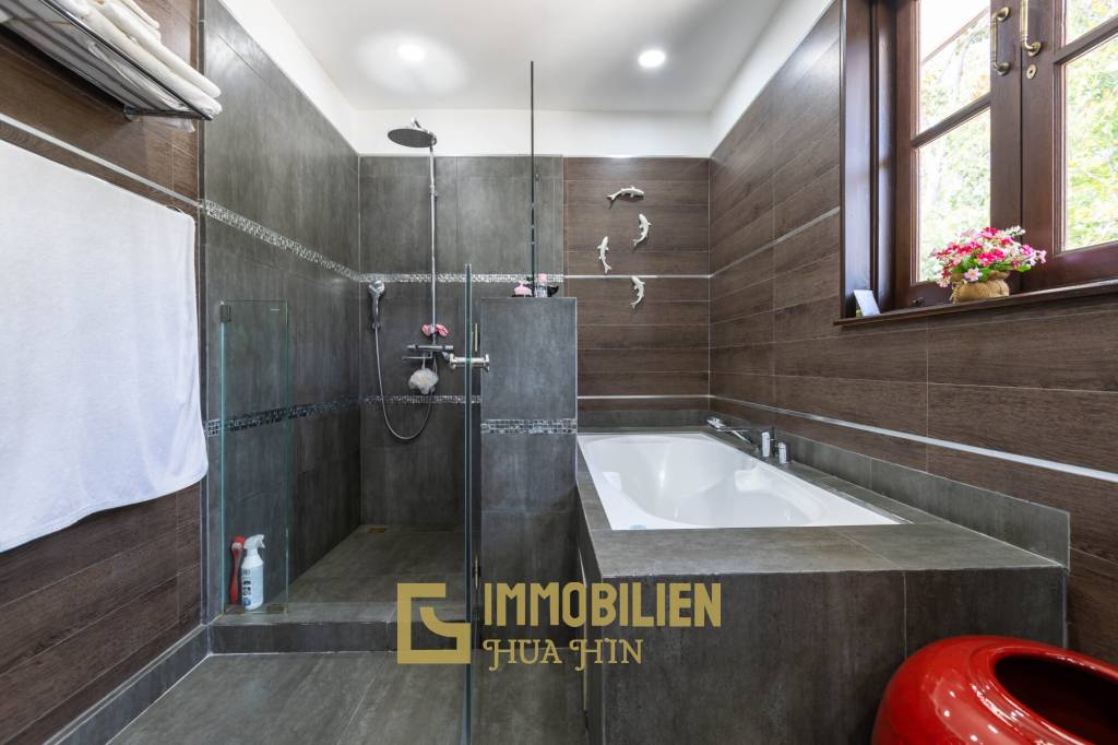 Bali Style Villa On Big Plot In Great Location!