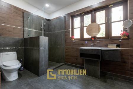 Bali Style Villa On Big Plot In Great Location!