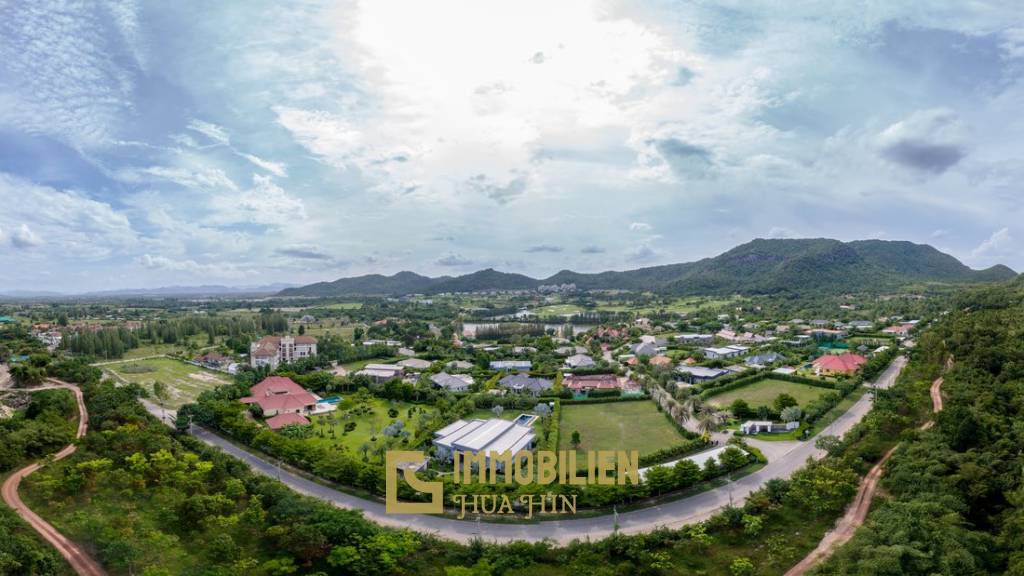 Baan Ing Phu: Luxuriöse 2-Schlafzimmer-Eigentumswohnung mit Bergblick