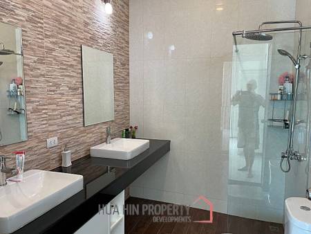 Modern Ready To Move In Pool Villa for sale in Samroiyot 800m from the Beach