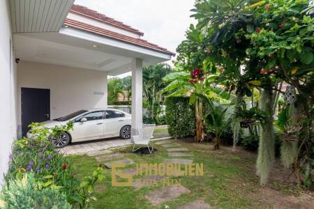 Red Mountain Waterside: Pool Villa mit 3 Schlafzimmern