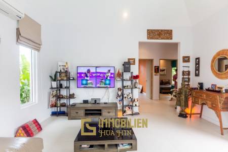 Red Mountain Waterside: Pool Villa mit 3 Schlafzimmern