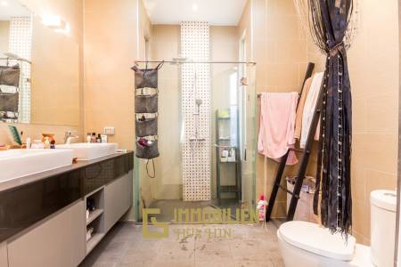 Red Mountain Waterside: Pool Villa mit 3 Schlafzimmern