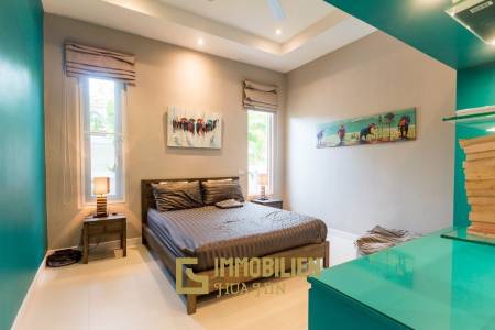 Red Mountain Waterside: Pool Villa mit 3 Schlafzimmern