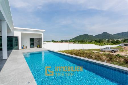 Soi 112: 2 Schlafzimmer, 2 Badezimmer Pool Villa mit Bergblick