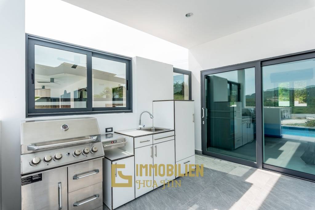 Soi 112: 2 Schlafzimmer, 2 Badezimmer Pool Villa mit Bergblick