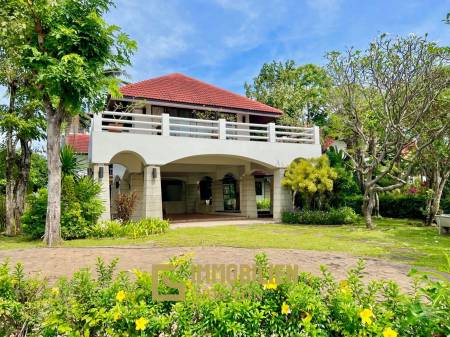 Palm Beach Village: 4 Schlafzimmer Villa