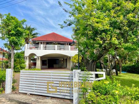 Palm Beach Village: 4 Schlafzimmer Villa