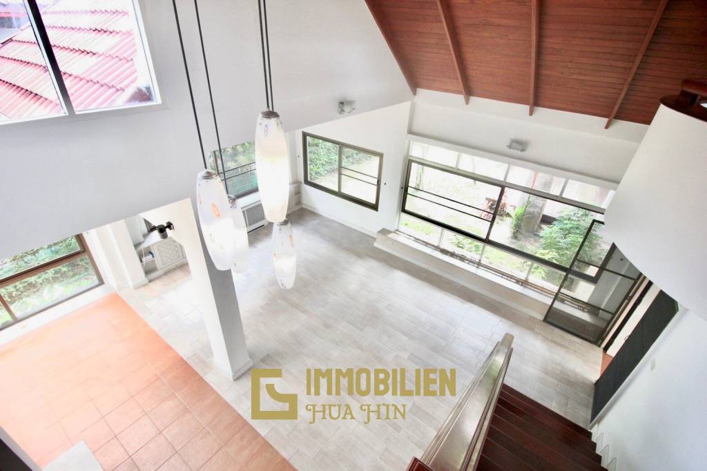 Palm Beach Village: 4 Schlafzimmer Villa