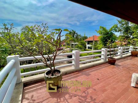 Palm Beach Village: 4 Schlafzimmer Villa