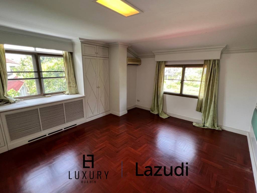 Дом 1,034 кв.м. 4 Кровать 