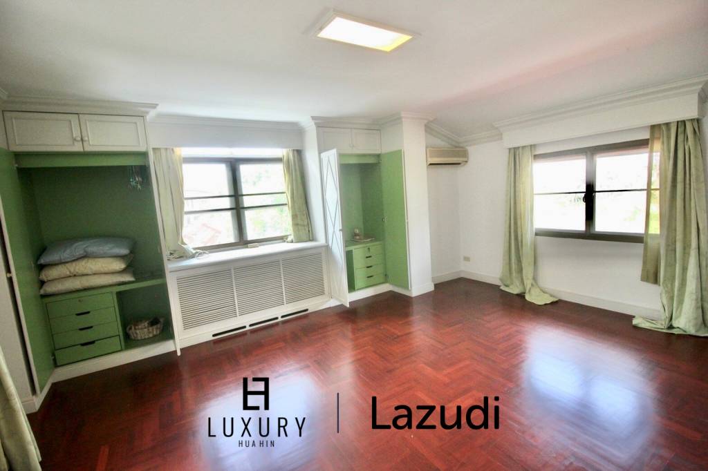 Дом 1,034 кв.м. 4 Кровать 