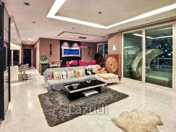 3 bed 3 bath 242 SQ.M Watermark Chaophraya