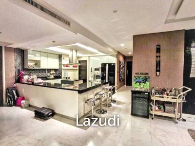 3 bed 3 bath 242 SQ.M Watermark Chaophraya