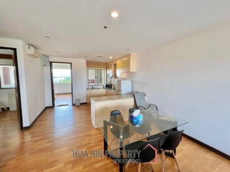 Boathouse: 2 Bedroom Condo With Sea View