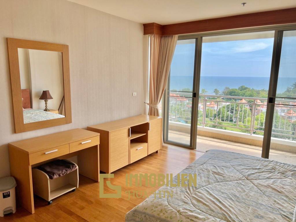 Boathouse: 1 Bedroom Sea View Condo