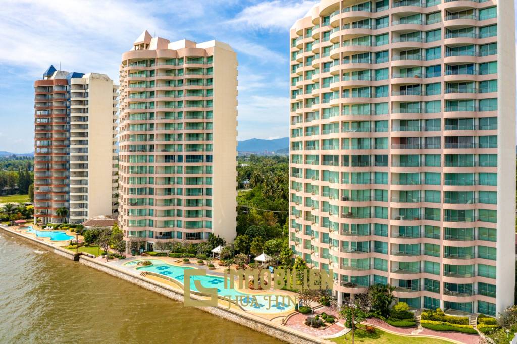 Chaam Longbeach: 3 Schlafzimmer Condo mit Poolblick