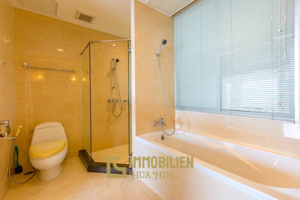 3 Bedroom With Pool View : Chaam Longbeach For Sale